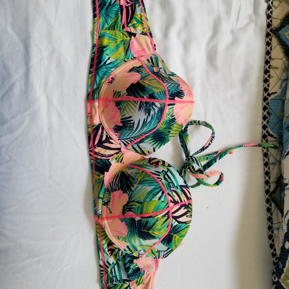 Bathing suit top
